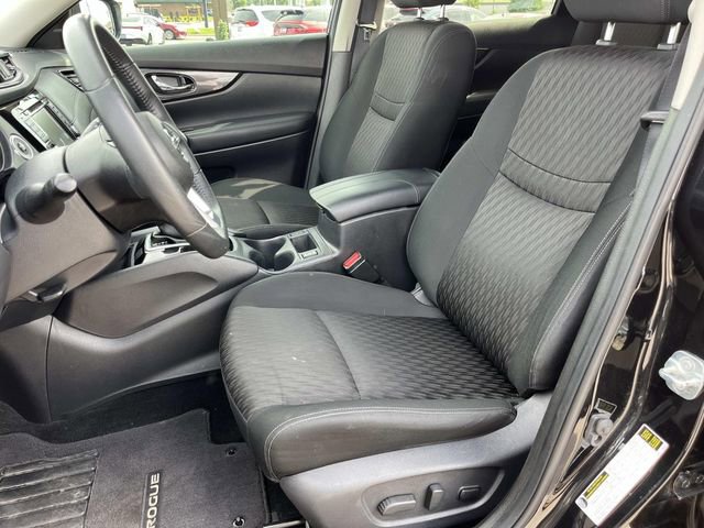 Used 2019 Nissan Rogue SV FWD image 22