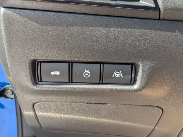 New 2026 Nissan Sentra SR w/ SR Premium Package FWD image 16