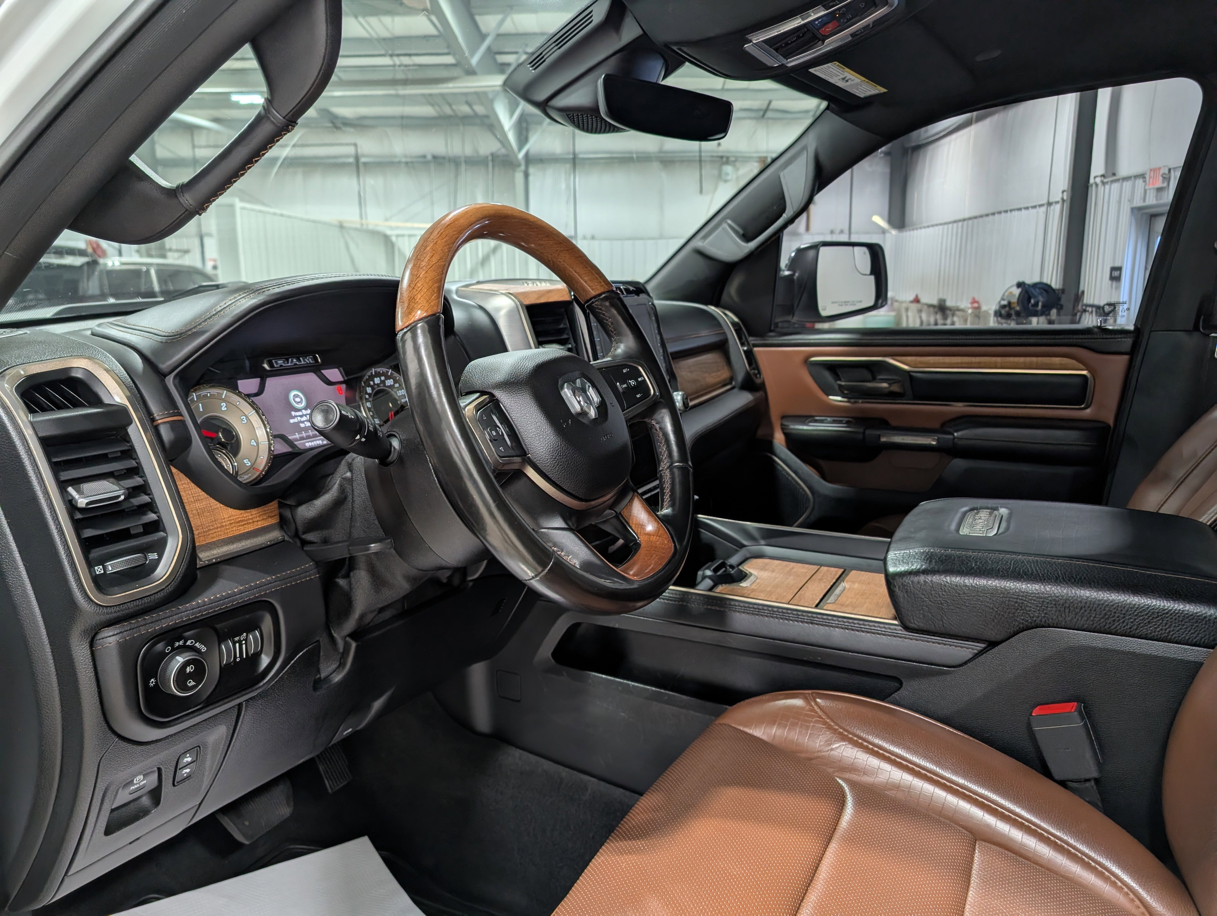 Used 2021 RAM 1500 Limited w/ Body Color Bumper Group image 16