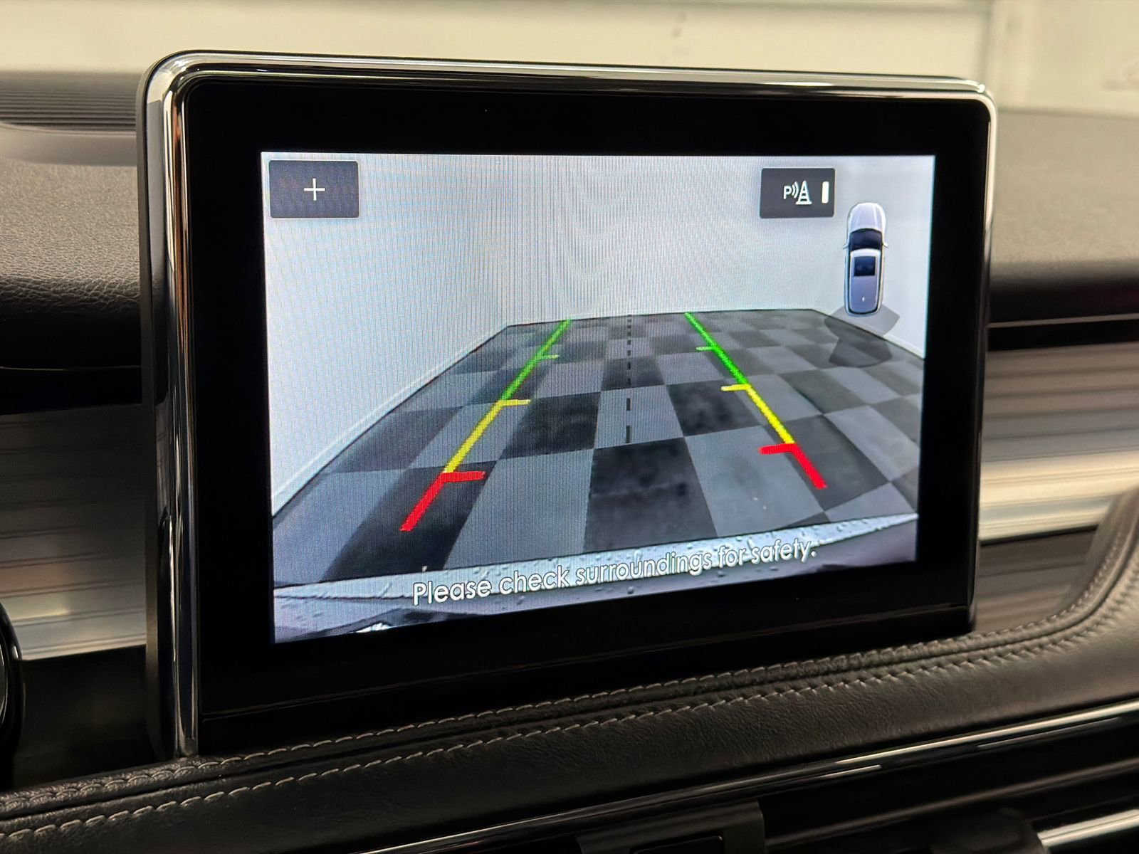 Used 2022 Lincoln Corsair AWD w/ Premium Package image 26