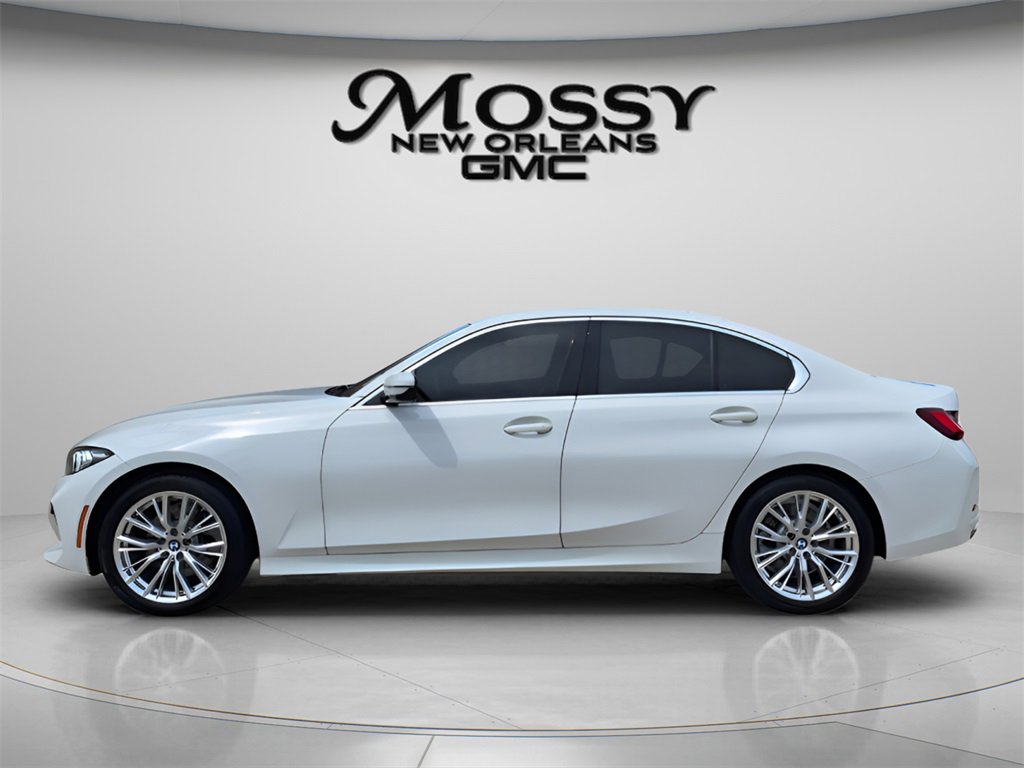 Used 2023 BMW 330i Sedan w/ Premium Package image 8