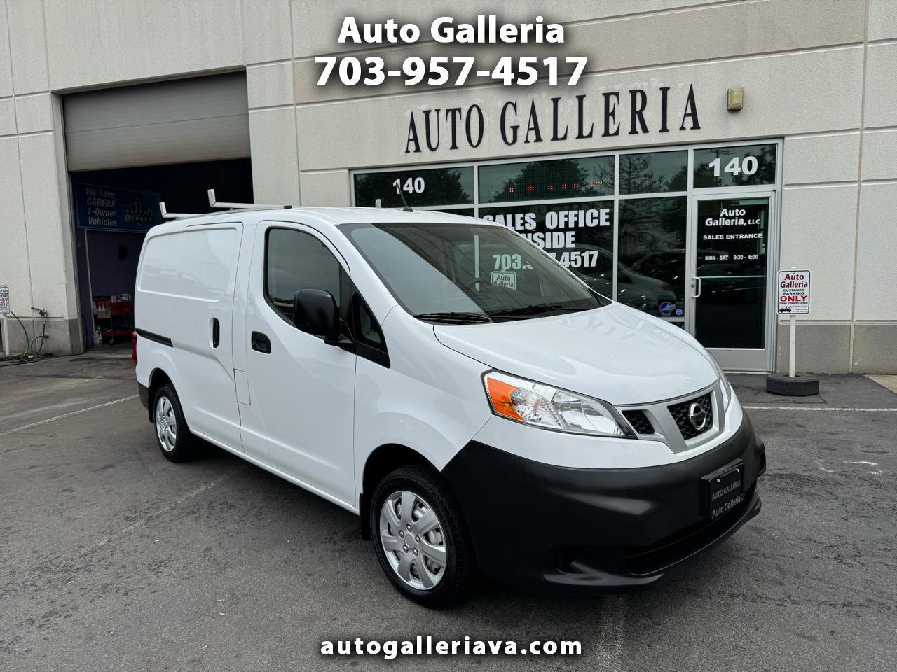 Used 2019 Nissan NV200 S FWD image 1