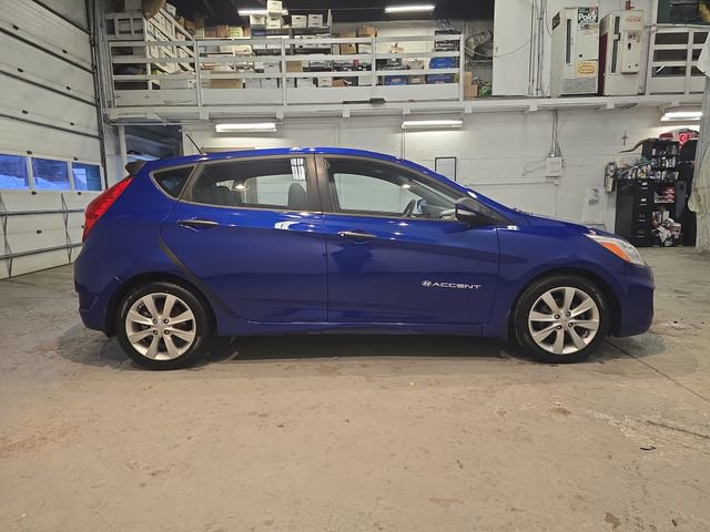 Used 2014 Hyundai Accent SE image 7