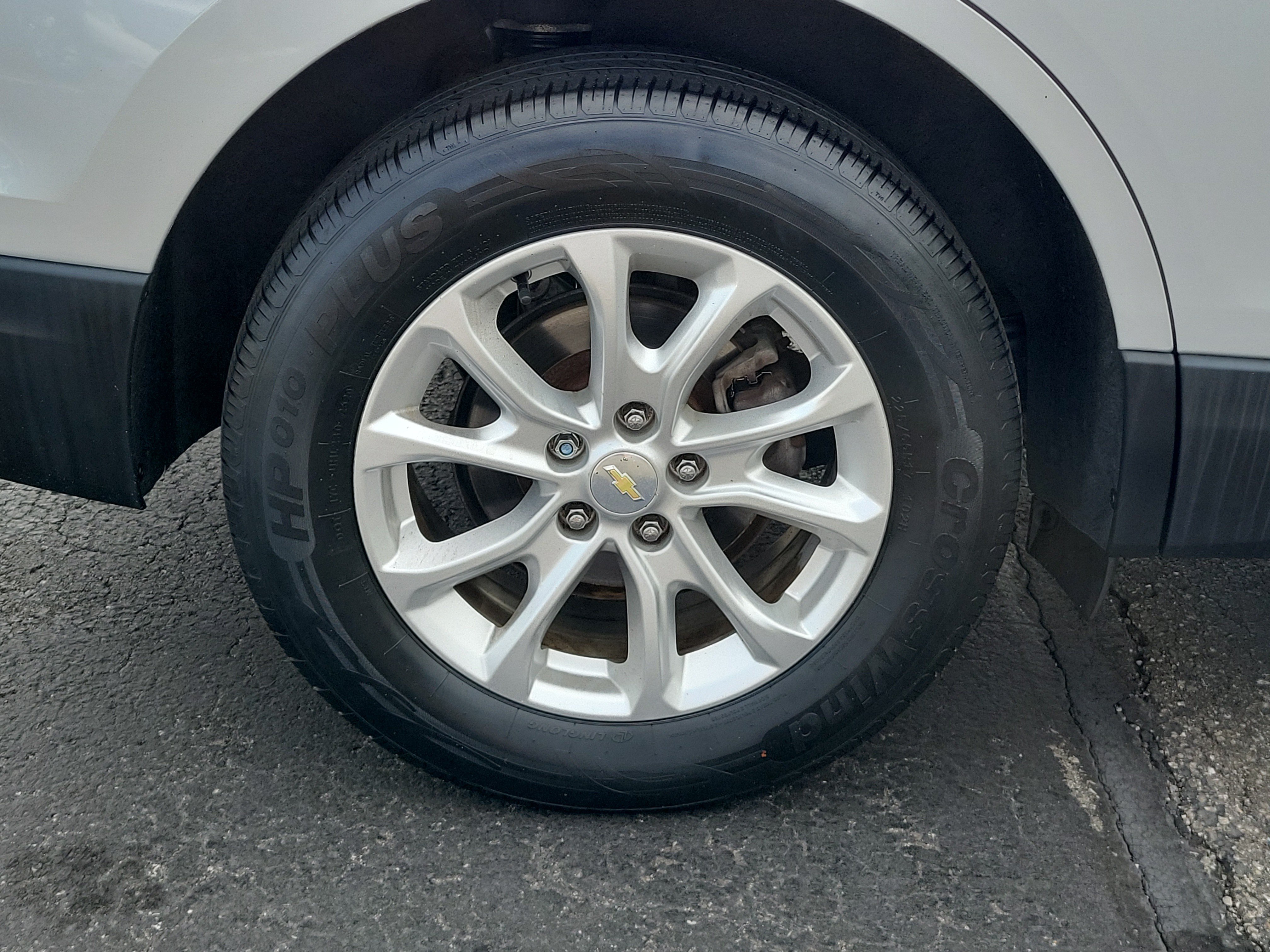 Used 2018 Chevrolet Equinox LT FWD image 5