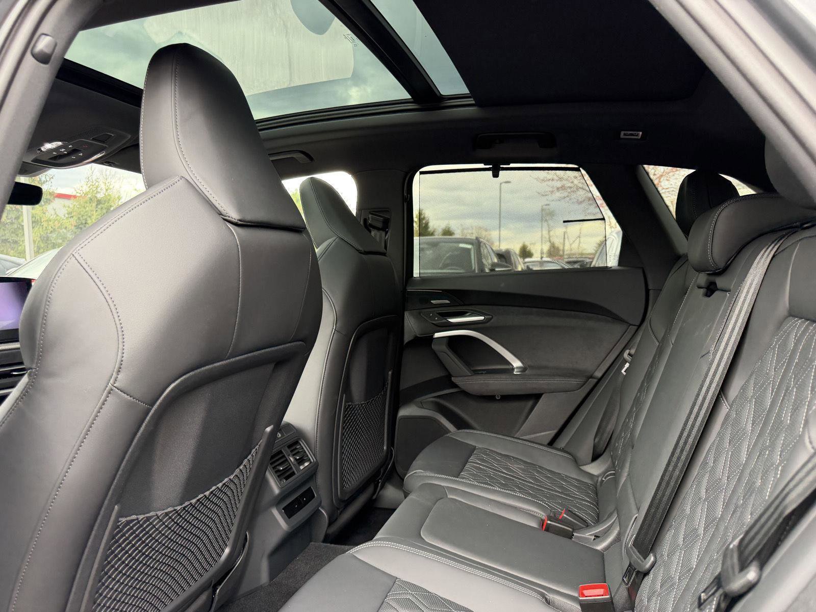 New 2026 Audi SQ5 Premium Plus image 23