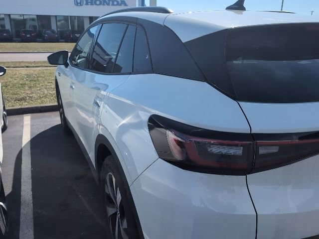 Used 2023 Volkswagen ID.4 Pro image 5