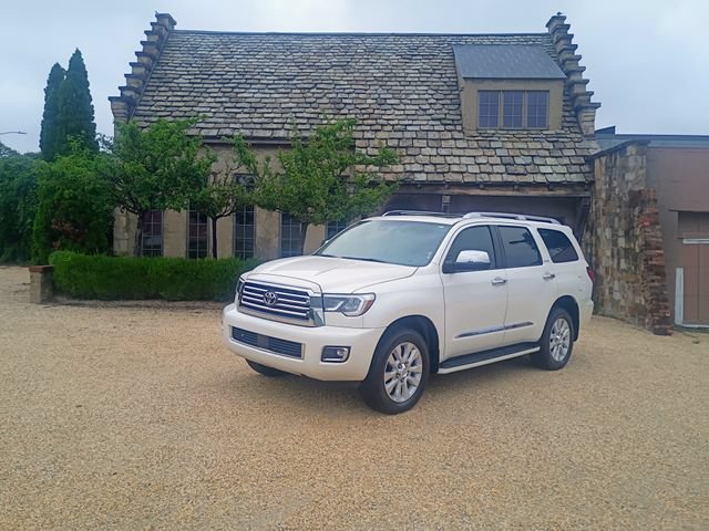 Used 2018 Toyota Sequoia Platinum AWD/4WD image 1