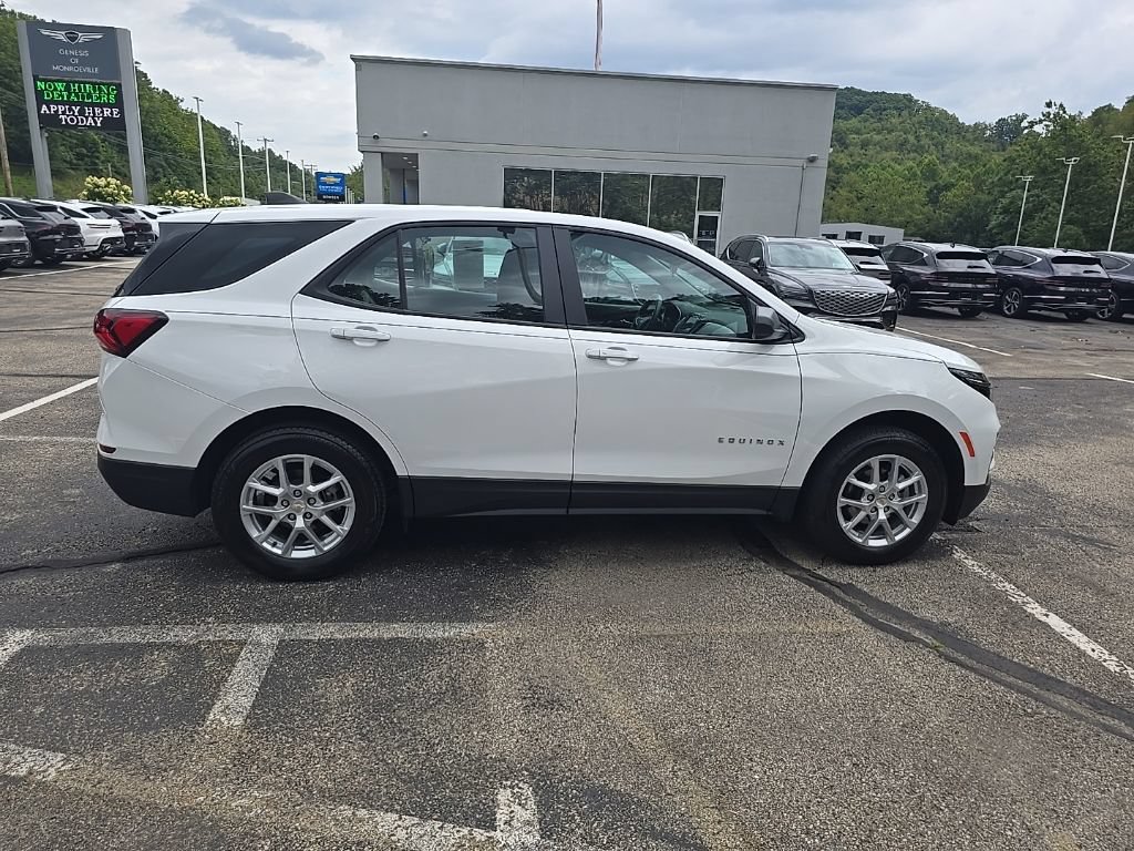 Certified 2024 Chevrolet Equinox LS w/ LPO, Floor Liner Package AWD/4WD image 5