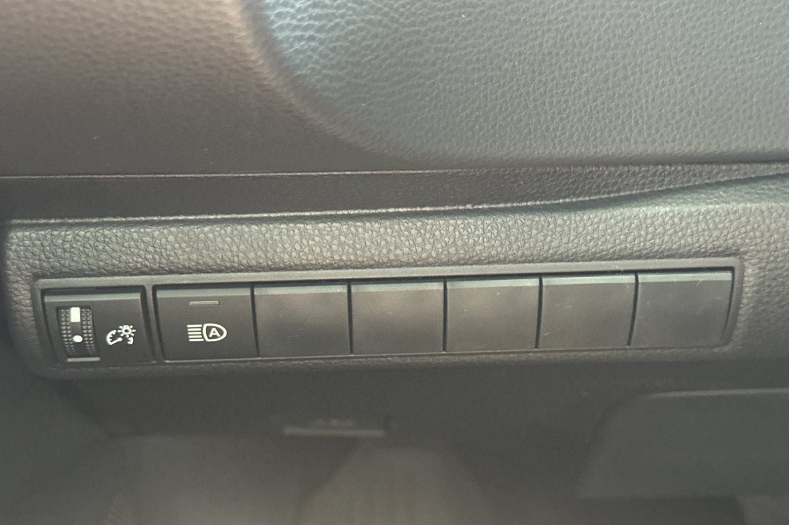 New 2026 Toyota Corolla SE FWD image 30