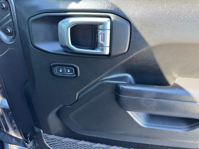 Certified 2025 Jeep Wrangler Sport image 21