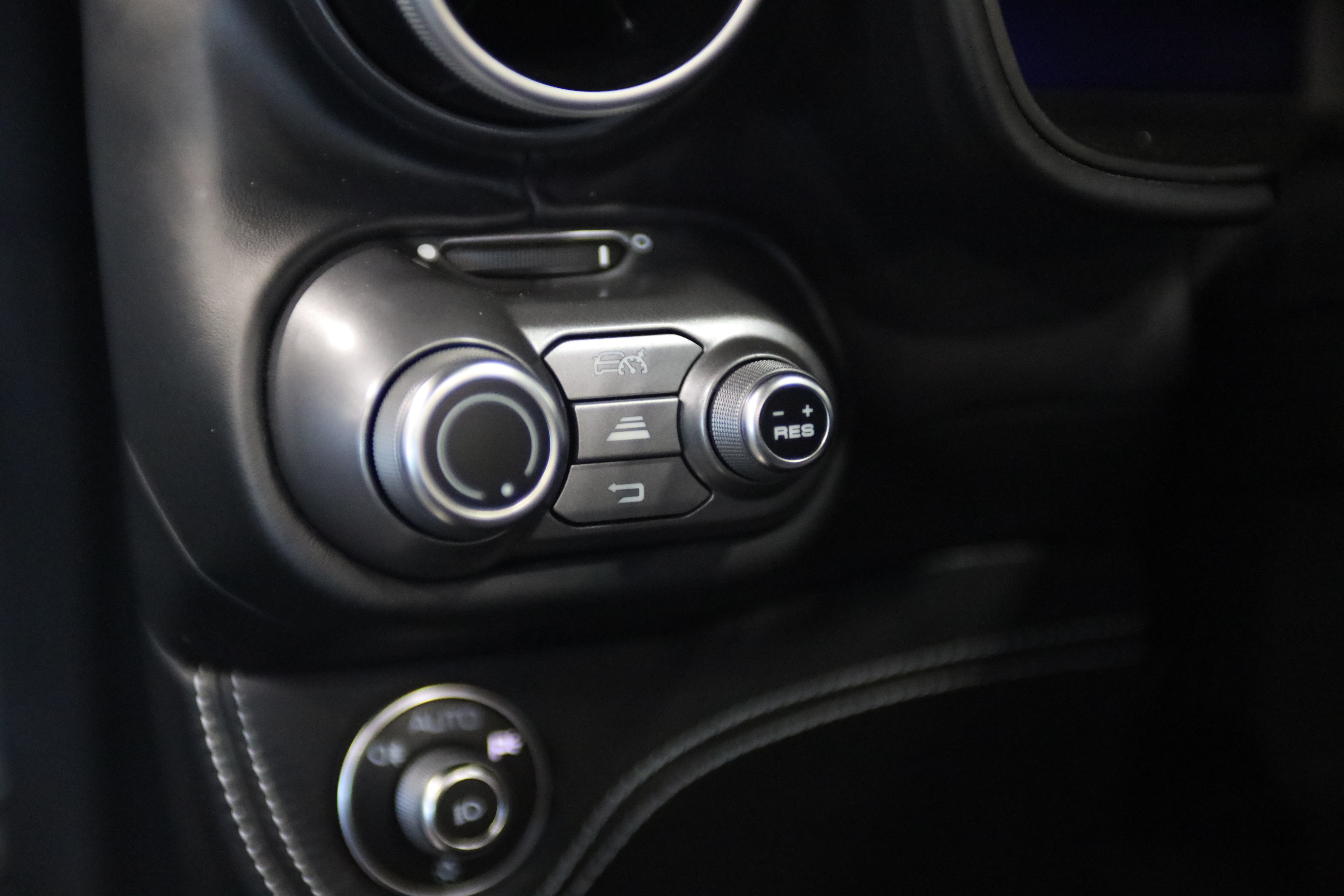 Used 2022 Ferrari Portofino M RWD image 19