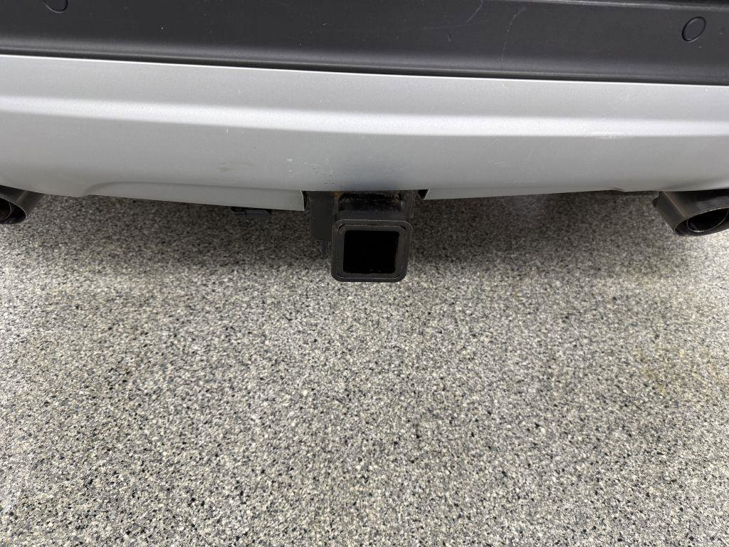 Used 2017 Ford Escape Titanium w/ Equipment Group 301A image 8