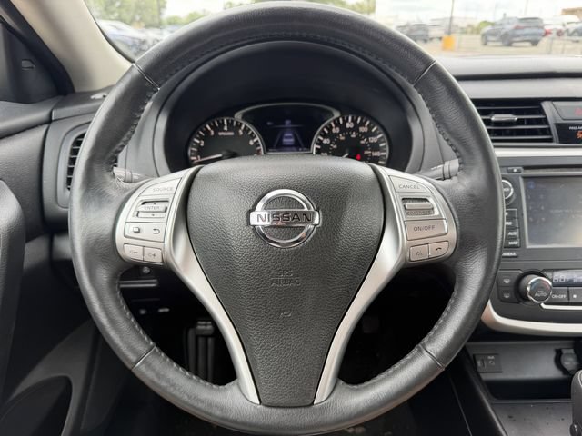 Used 2017 Nissan Altima 2.5 SV w/ Convenience Package FWD image 12
