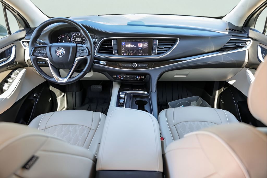 Used 2023 Buick Enclave Avenir w/ Avenir Technology Package FWD image 30