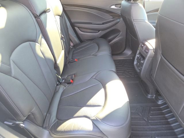 Used 2020 Buick Envision Essence image 28