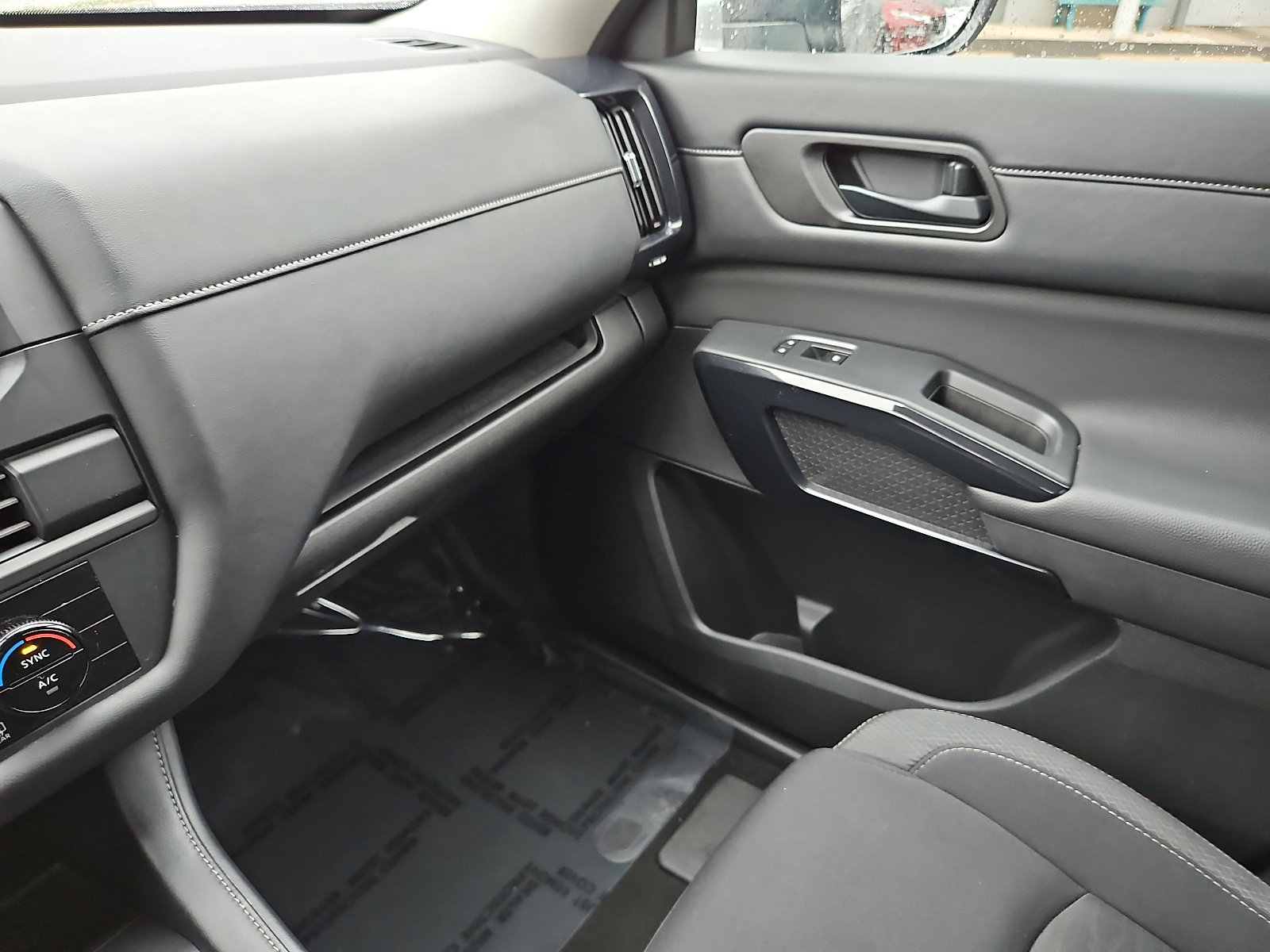 Certified 2023 Nissan Pathfinder S image 23