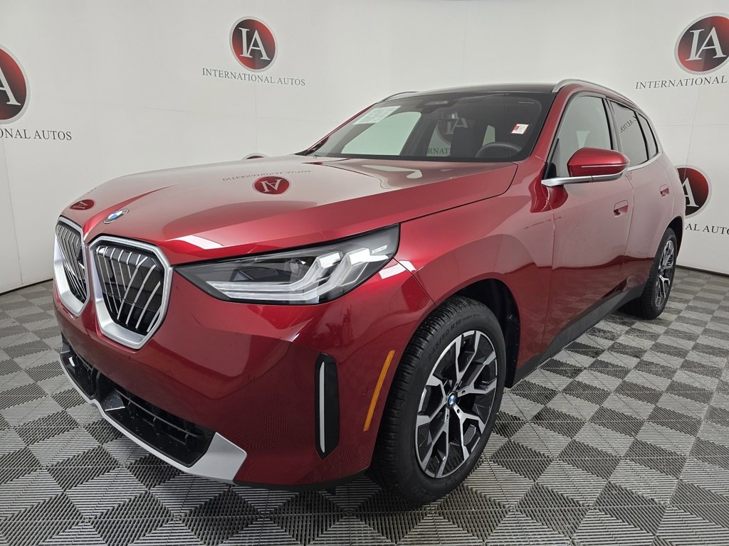 Used 2025 BMW X3 xDrive30i w/ Premium Package image 5