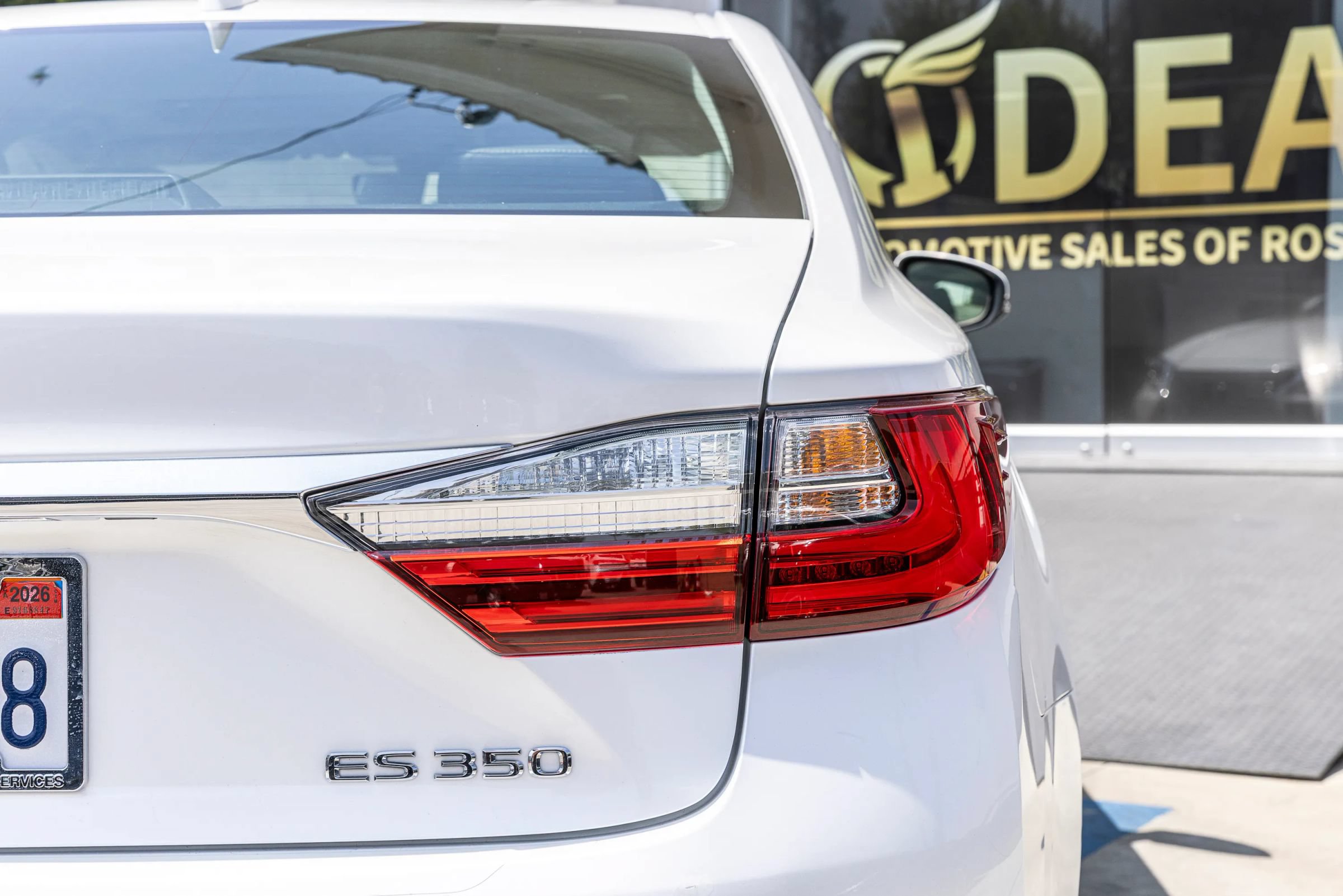 Used 2017 Lexus ES 350 w/ Accessory Package 2 FWD image 12