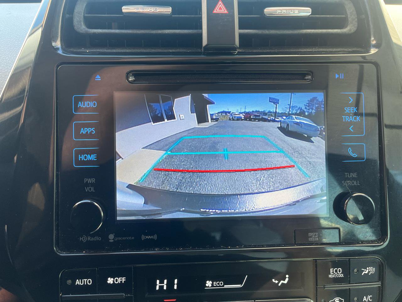 Used 2017 Toyota Prius Four Touring FWD image 18