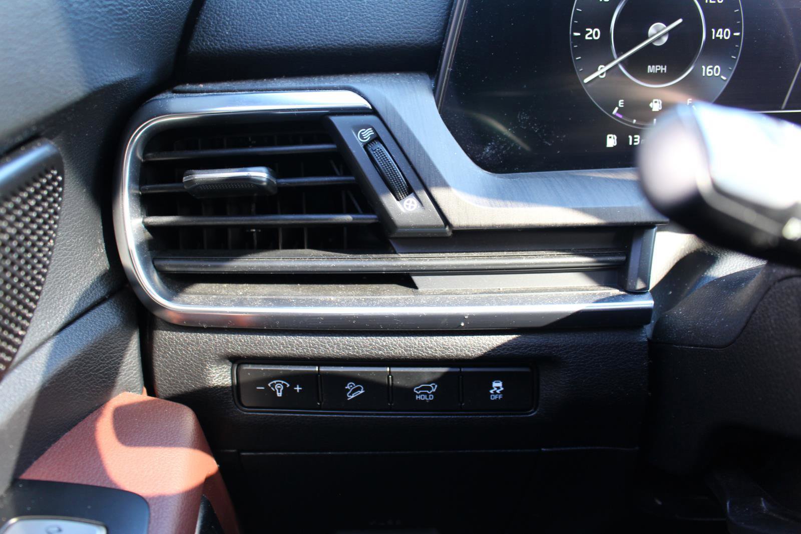 Certified 2023 Kia Telluride SX image 26