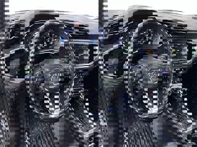 Used 2024 Audi Q3 2.0T Premium image 21