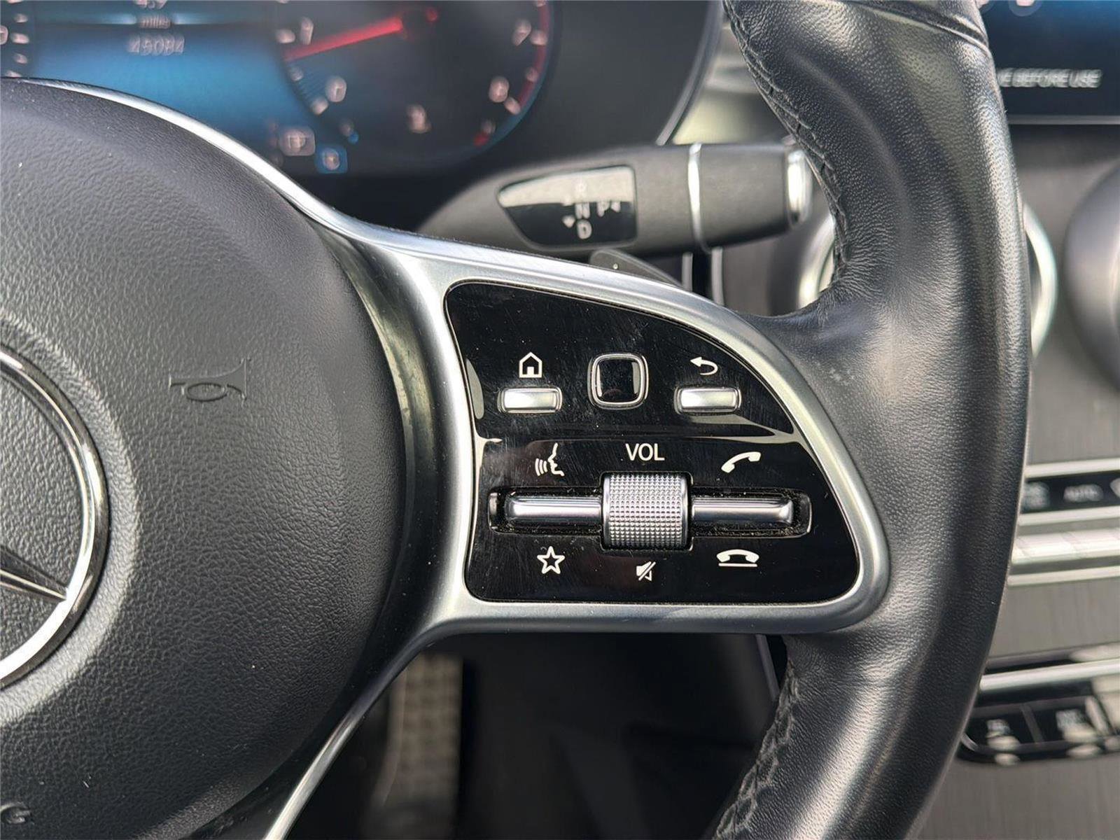 Used 2022 Mercedes-Benz GLC 300 4MATIC image 17