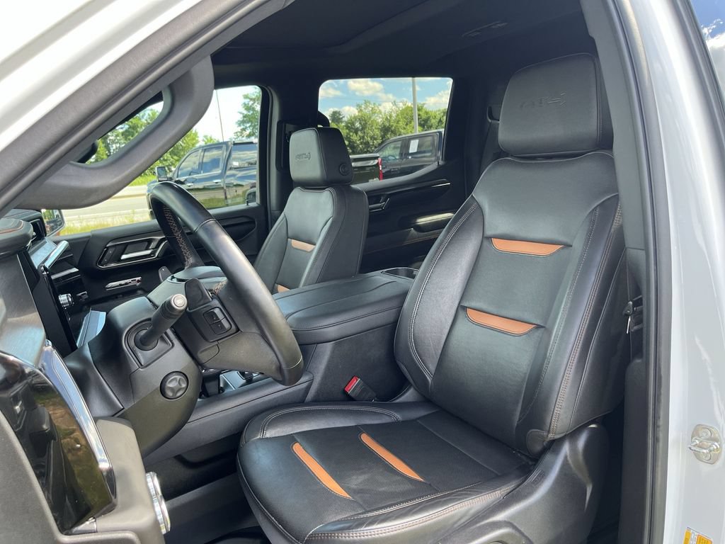 Used 2023 GMC Sierra 1500 AT4 w/ AT4 Preferred Package AWD/4WD image 17