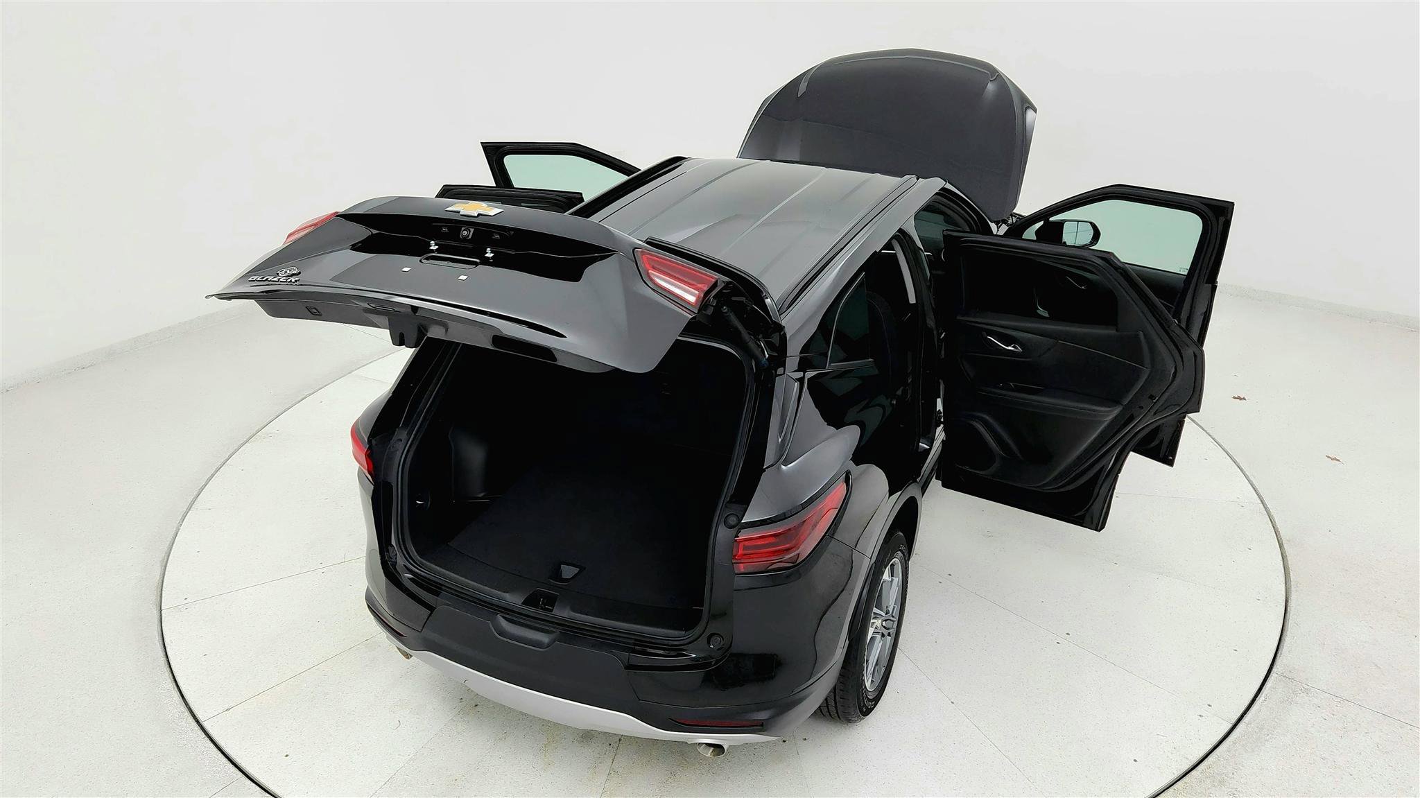 Used 2024 Chevrolet Blazer LT w/ Convenience Package FWD image 23