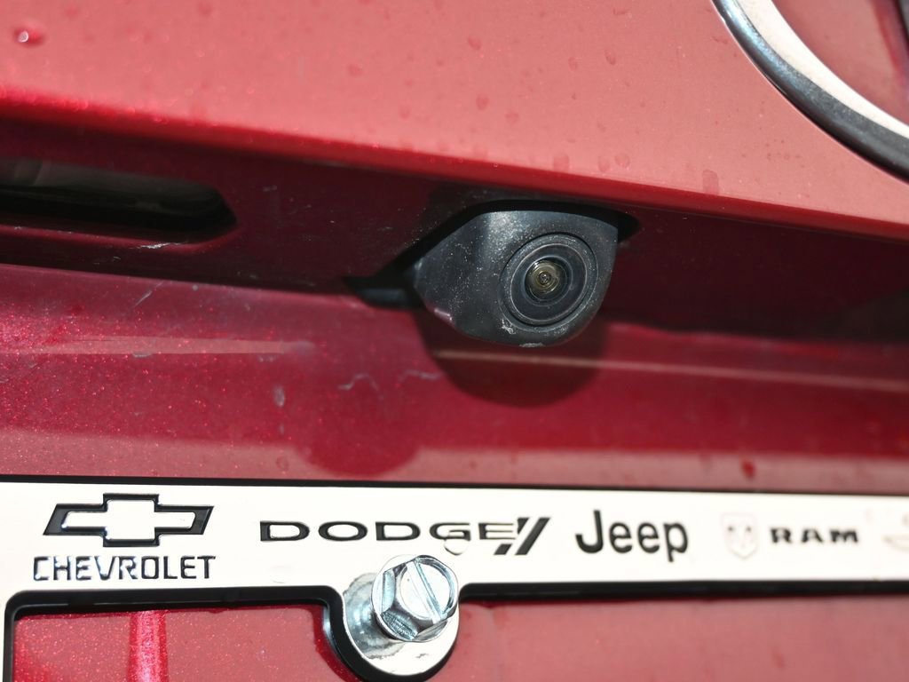 Used 2020 Toyota RAV4 XLE w/ Convenience Package image 32