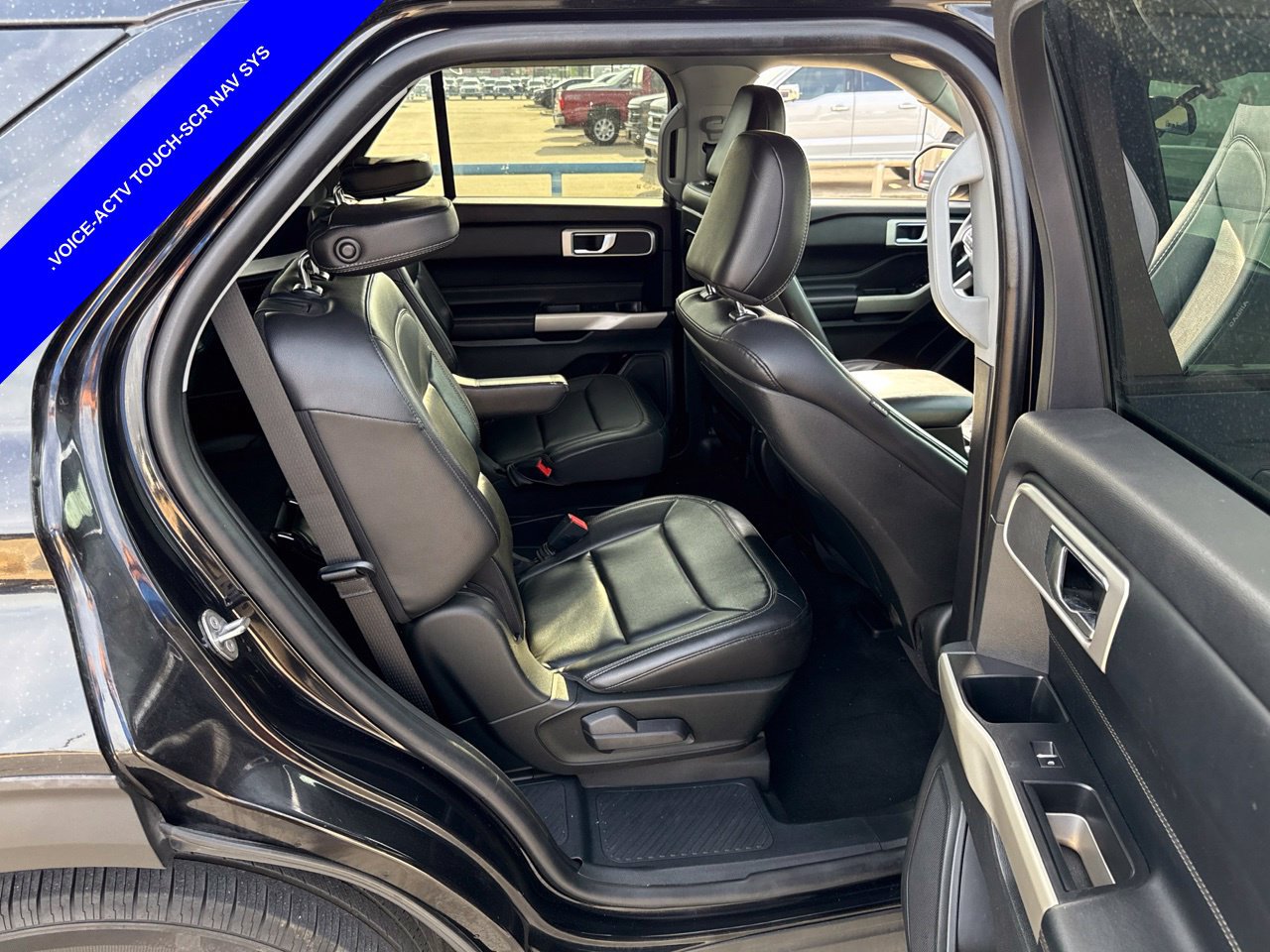 Used 2020 Ford Explorer XLT w/ Equipment Group 202A RWD image 13