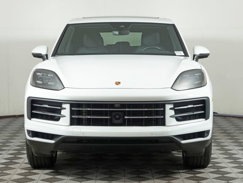 Certified 2024 Porsche Cayenne w/ Premium Package AWD/4WD image 10