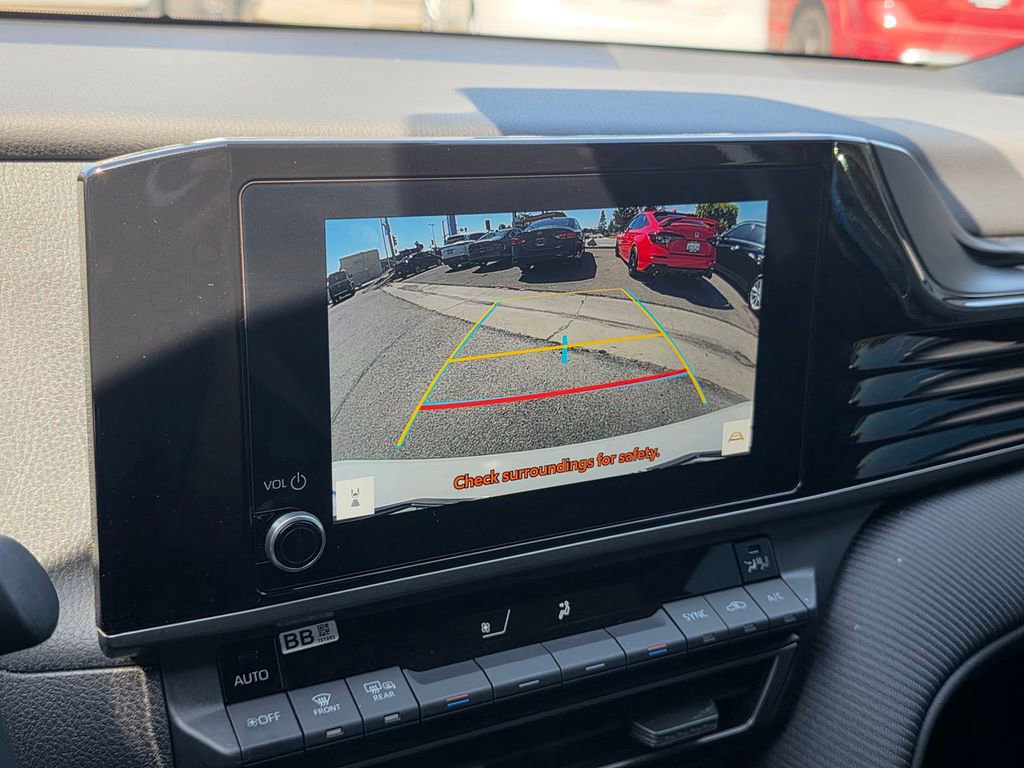Used 2025 Toyota Camry SE FWD image 26