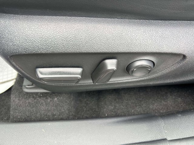 Used 2023 Toyota Highlander XSE AWD/4WD image 20
