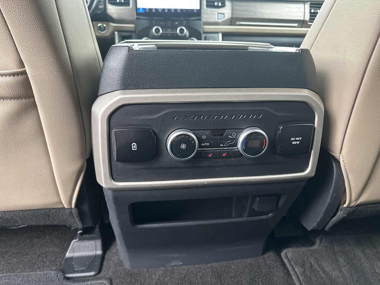Used 2022 Ford Expedition Limited image 30