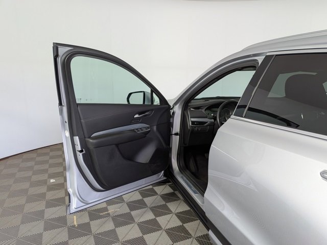 Certified 2022 Cadillac XT4 Premium Luxury w/ Enhanced Visibility Package image 18