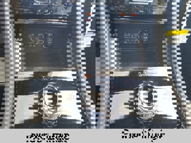 New 2025 Jeep Grand Cherokee Altitude image 8