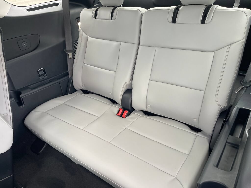 New 2026 Ford Explorer Active w/ Active Comfort Package AWD/4WD image 21