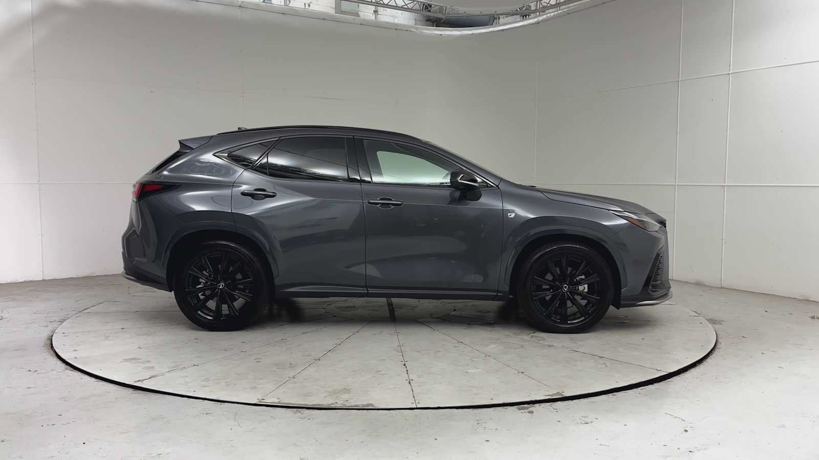 Used 2025 Lexus NX 350 F Sport AWD/4WD image 4