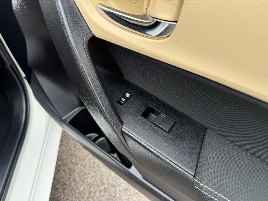 Used 2017 Toyota Corolla LE w/ Carpet Mat Package (TMS) image 27