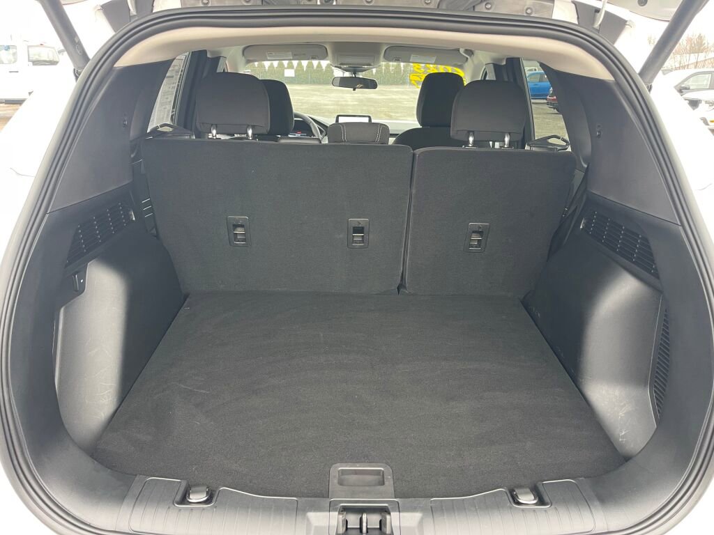 Used 2023 Ford Escape Active image 16