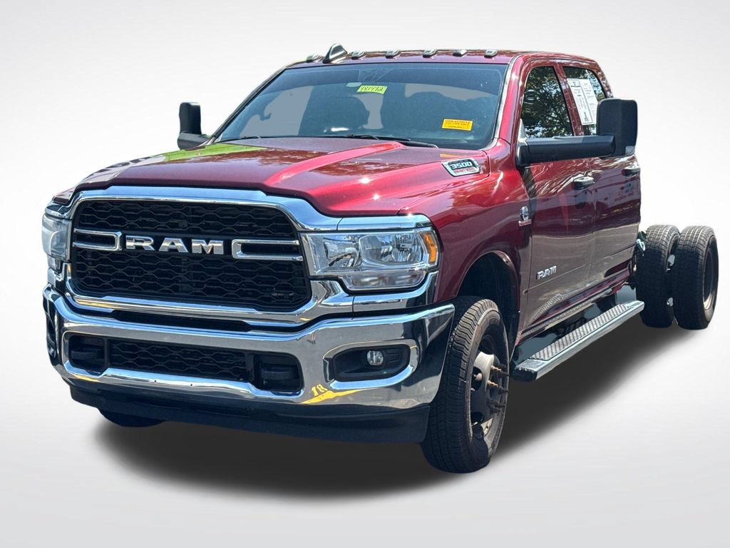 Used 2022 RAM 3500 Tradesman w/ Chrome Appearance Group AWD/4WD image 6