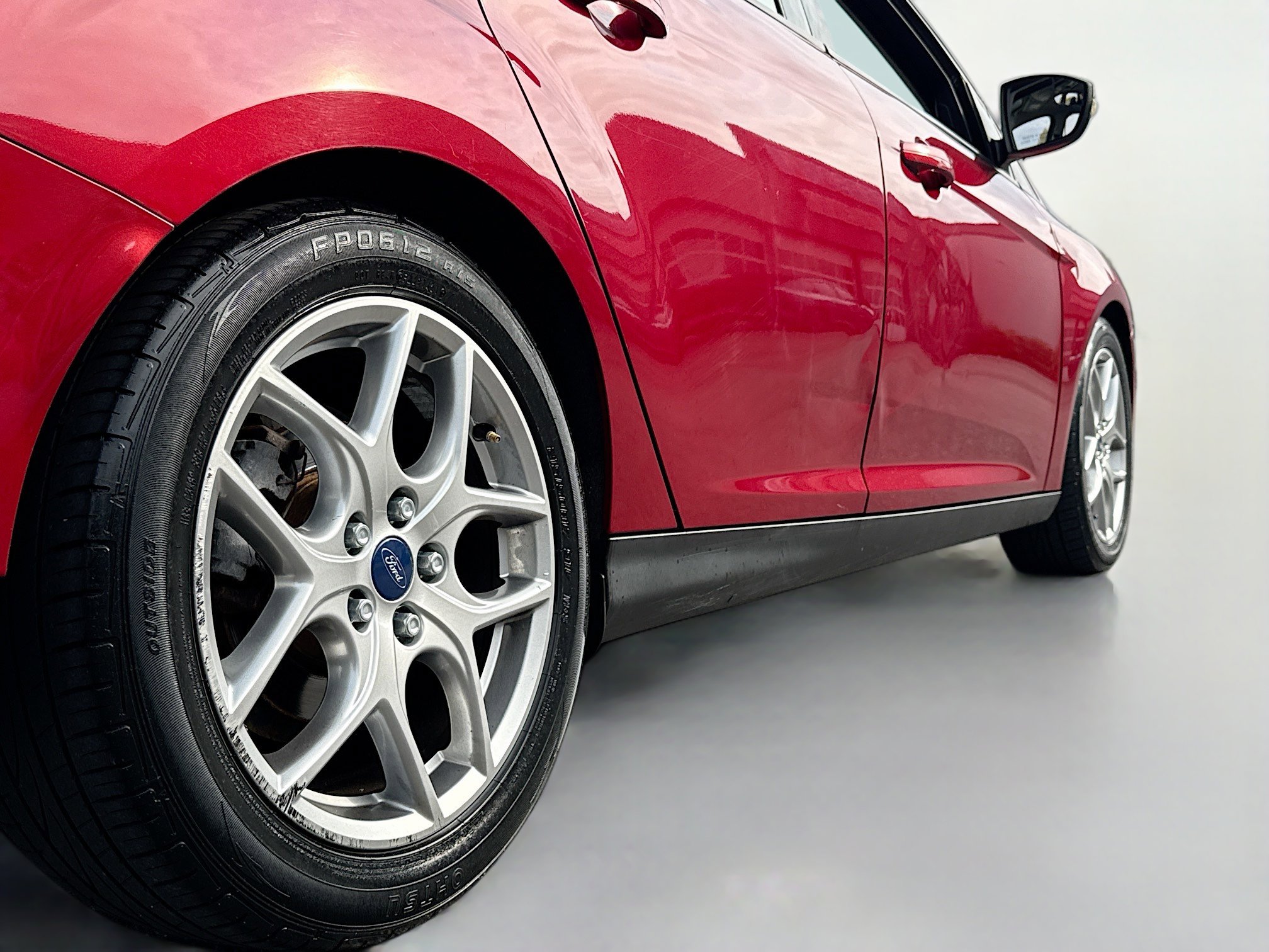 Used 2015 Ford Focus SE w/ Equipment Group 201A image 14