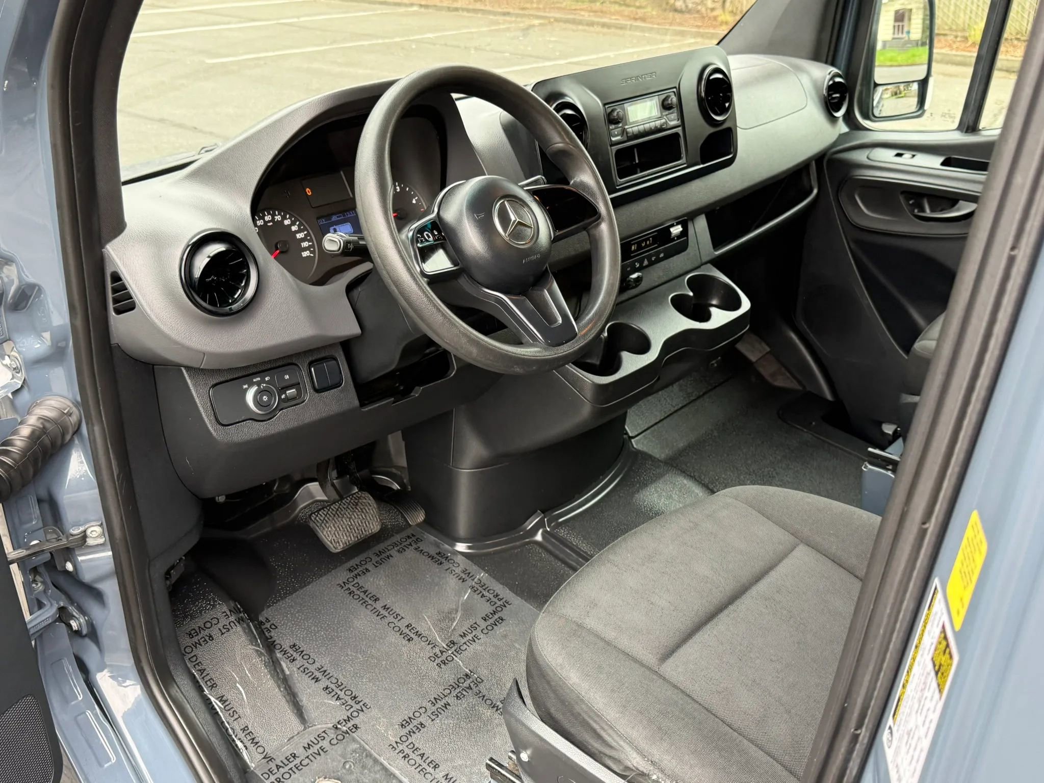 Used 2019 Mercedes-Benz Sprinter 144 image 13