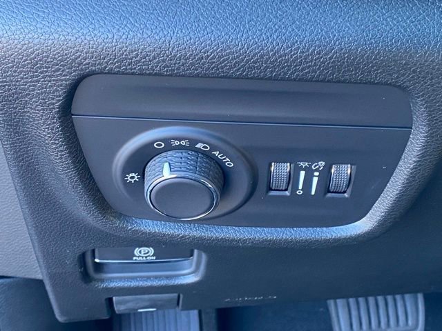 New 2025 Jeep Grand Cherokee Altitude AWD/4WD image 25