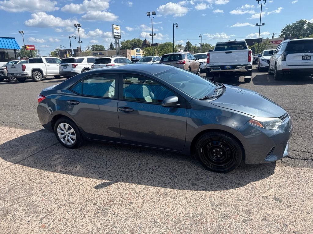 Used 2015 Toyota Corolla LE FWD image 8