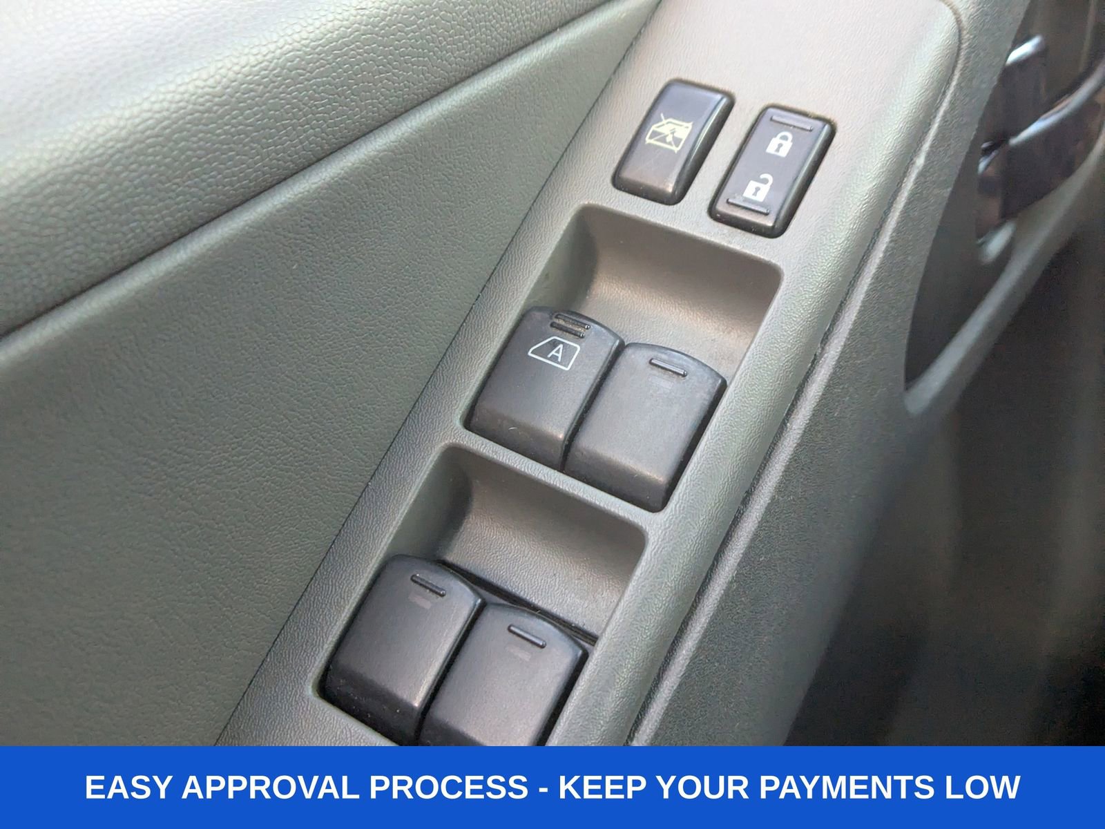 Used 2019 Nissan Frontier SL image 37