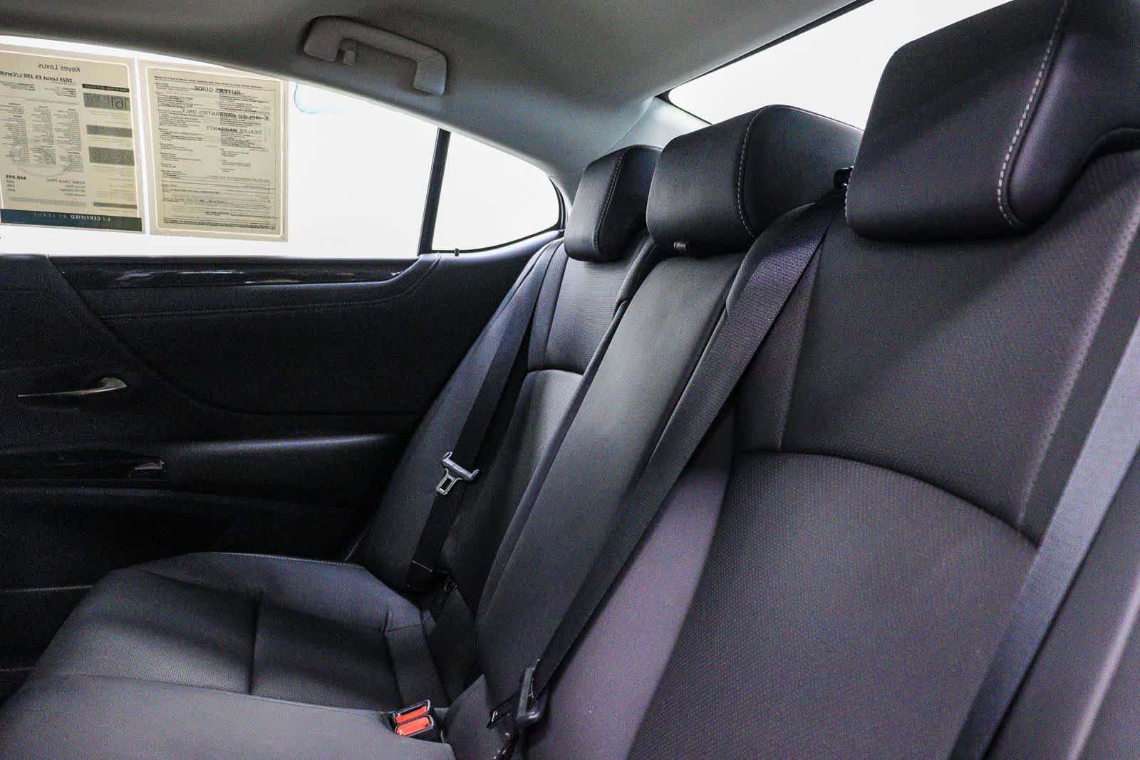 Used 2025 Lexus ES 350 w/ Accessory Package (Z2) FWD image 19
