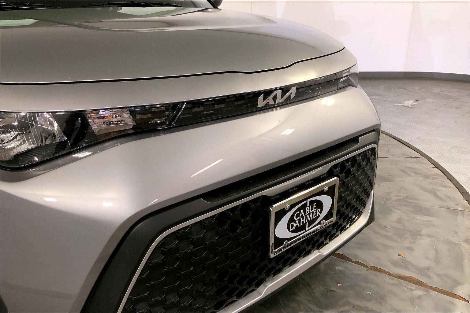 Certified 2025 Kia Soul LX FWD image 28