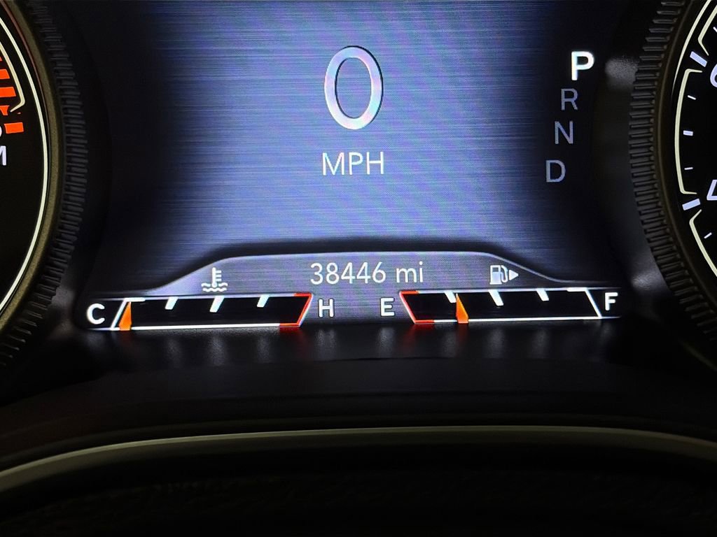 Used 2019 Jeep Cherokee Limited w/ Technology Group AWD/4WD image 23