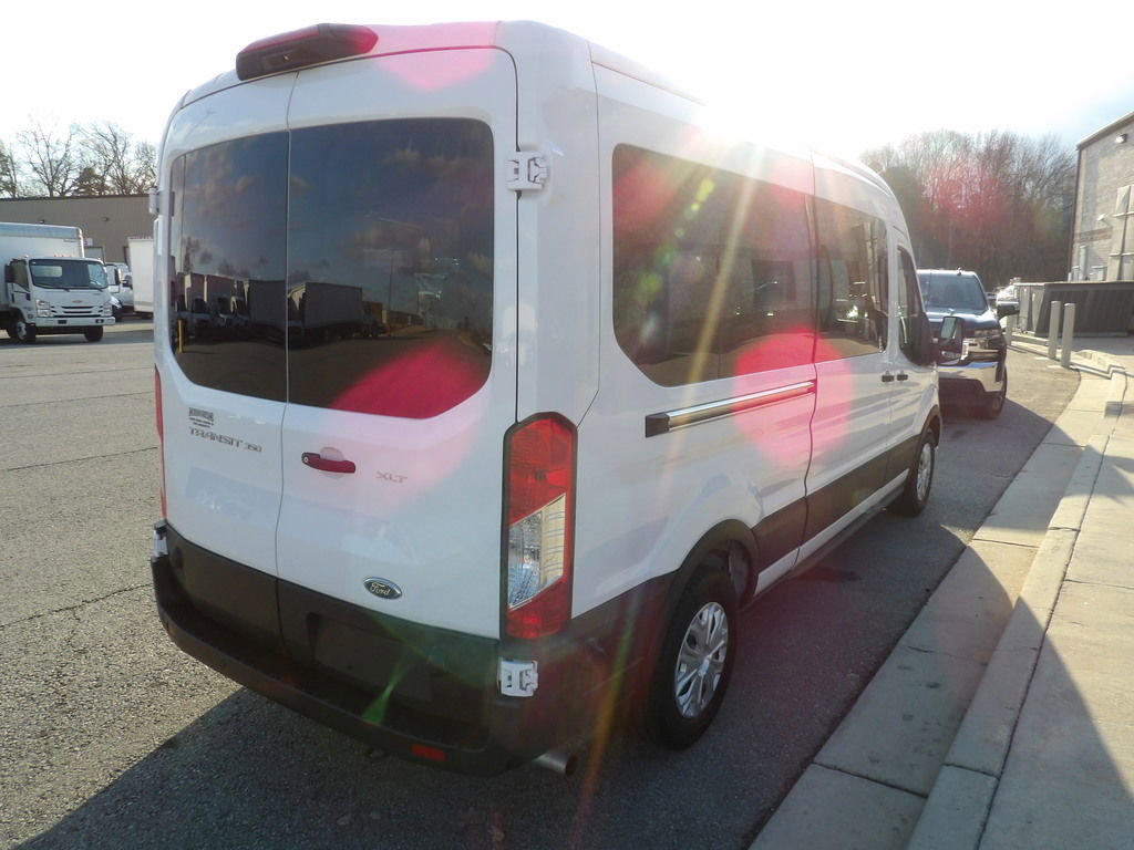 Used 2024 Ford Transit 350 XLT image 5
